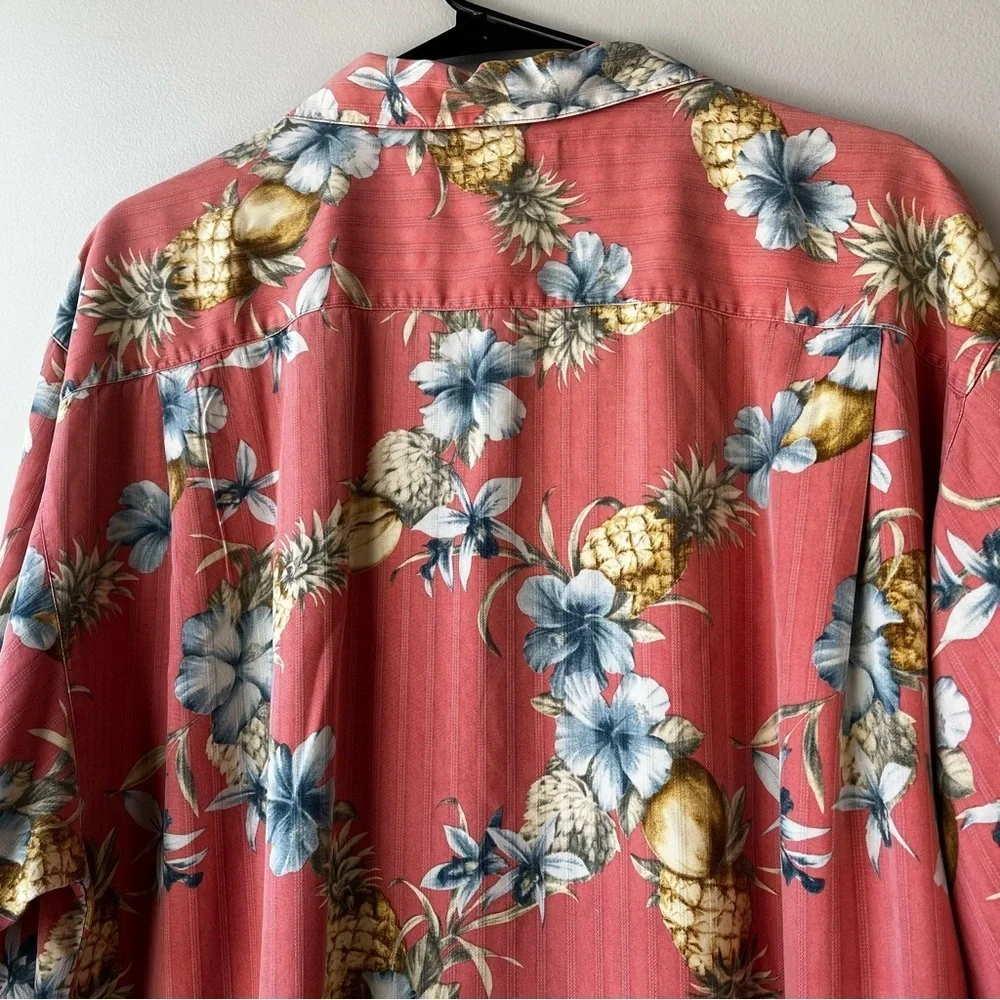VTG Tommy Bahama Mens XL Pink Blue Hawaiian Button Up Silk SS Shirt Resortwear